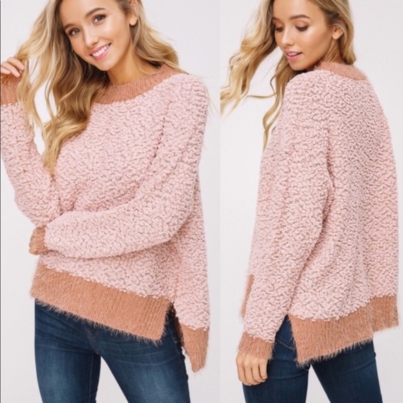 Gorgeous Listicle sweater in size Large - Picture 2 of 10